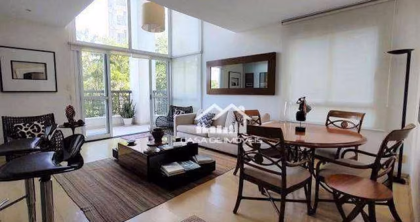 Vende ou aluga apartamento duplex com 104m², 2 suítes, 2 vagas e depósito, no Panamby.