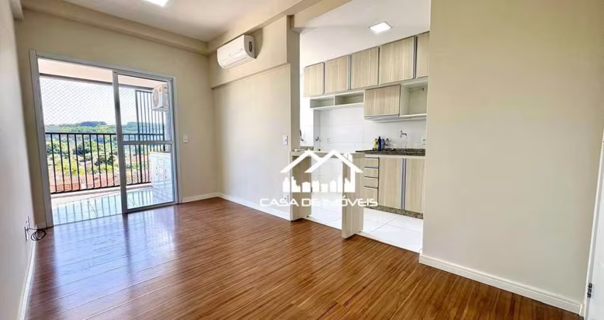 Aluga apartamento de 57m², com 2 dormitórios, 1 vaga, no centro de São Pedro