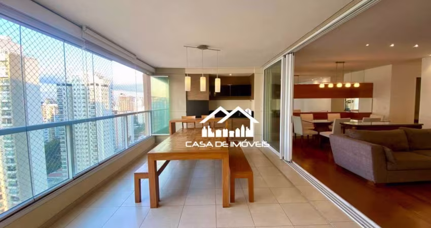 Aluga apartamento com 3 suítes, varanda gourmet, elevador privativo e lazer completo, no Campo Belo.