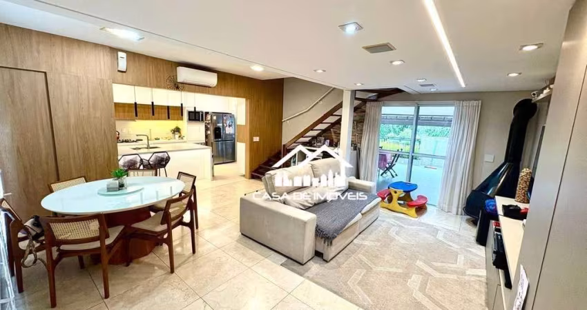 Aluga casa em condomínio com 3 dormitórios, 1 suíte, 2 vagas, ampla varanda gourmet e depósito na Vila Andrade