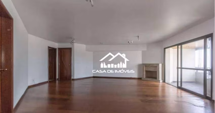 Vende ou aluga apartamento de 3 dormitórios, sendo 1 Suíte, 147m², 2 vaga, no Brooklin.