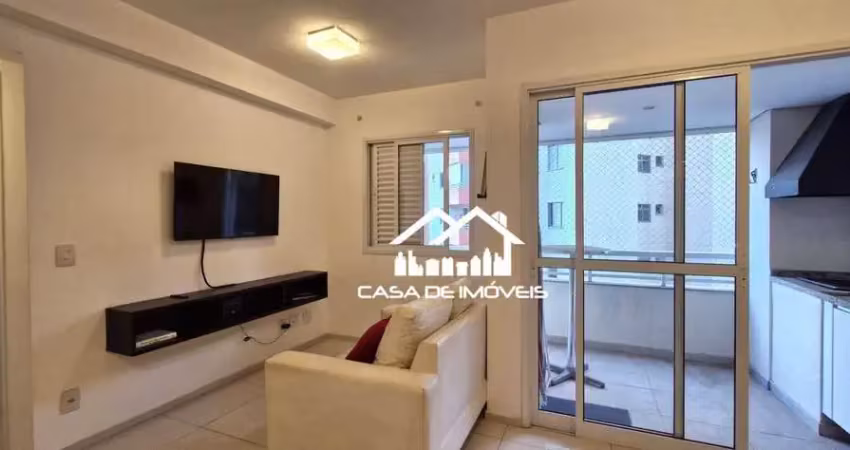 Vende ou aluga apartamento mobiliado com 65m², sendo 2 suítes e 2 vagas, no morumbi.