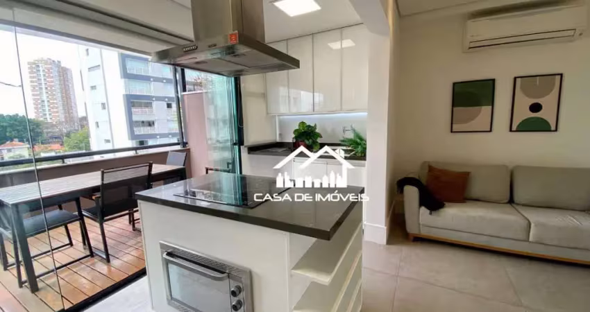 Aluga apartamento com 1 dormitório, 1 suíte, garden, mobiliado, lazer completo, quintal, ar condicionado, campo belo