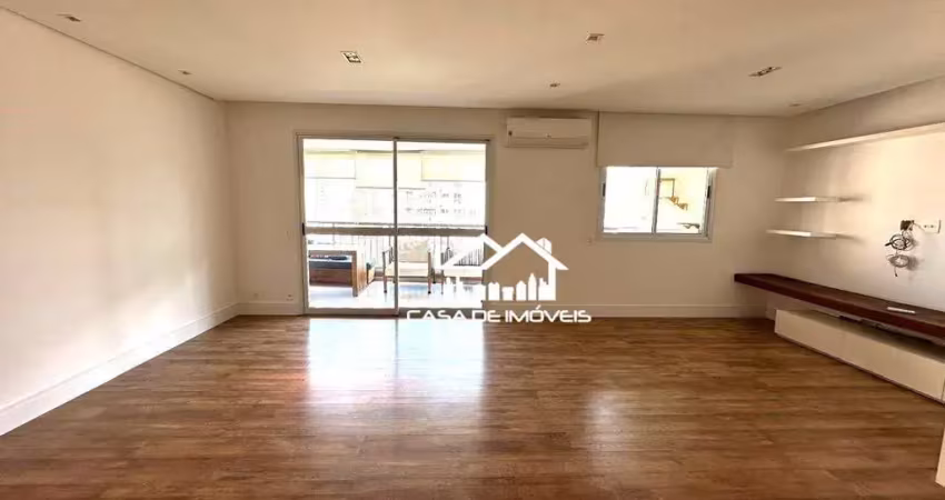 Vende apartamento com 170m², varanda gourmet, 3 suítes, 3 vagas e depósito, na vila andrade.