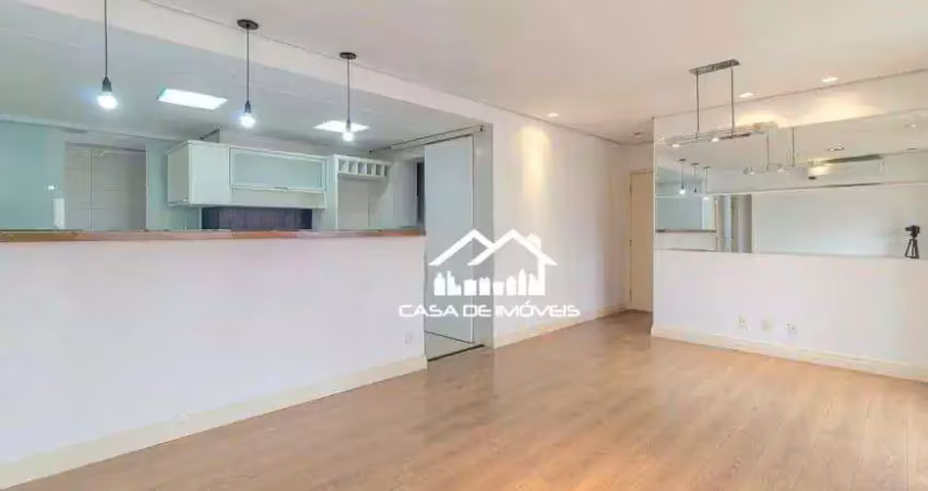 Vende apartamento com 135m², 3 dormitórios, 1 suíte, closet, churrasqueira e lazer clube, no brooklin