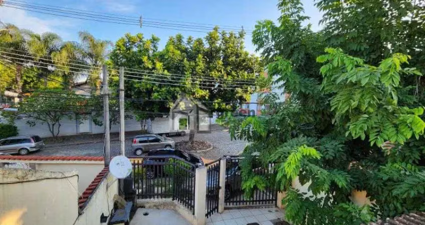 Casa em condomínio fechado com 3 quartos para alugar na Rua Silvestre Travassos, 196, Jacarepaguá, Rio de Janeiro