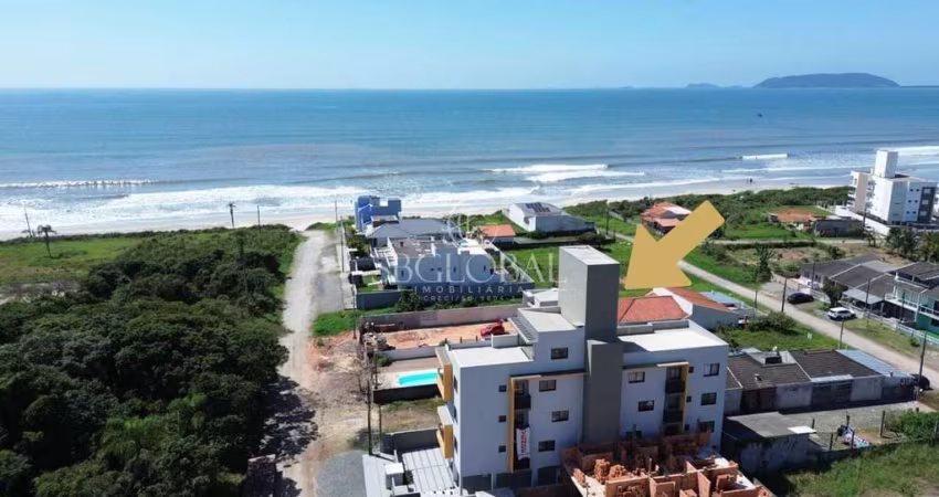 Apartamento na quadra do mar com parcelamento próprio em até 24x em Itapoá-SC