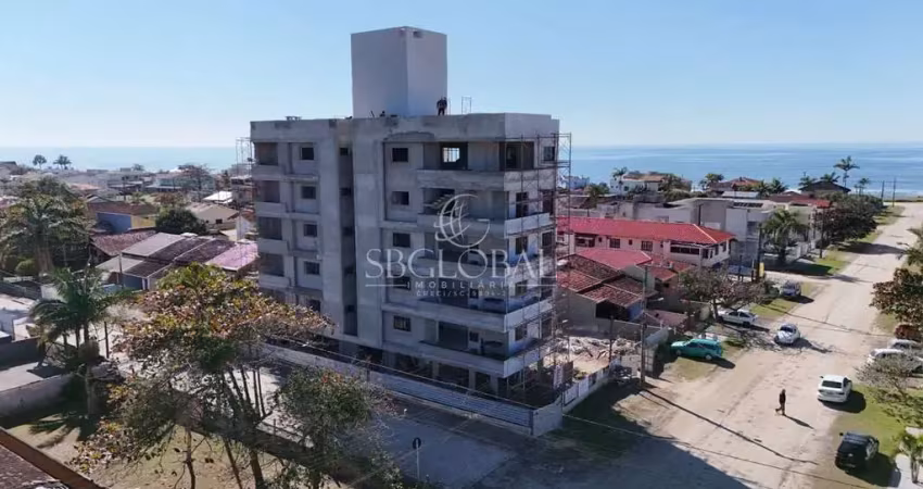 Apartamentos com 03 dormitórios e próximo ao mar em itapoá sc