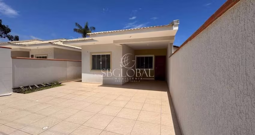 Oportunidade Única: Casa Nova com 3 Dormitórios em Itapoá, próxima ao mar