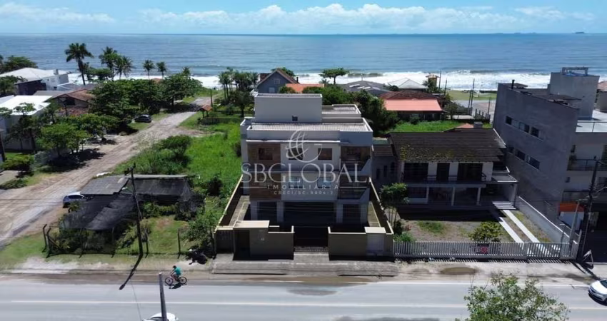 Excelente apartamento na quadra do mar com valor promocional em Itapoá SC