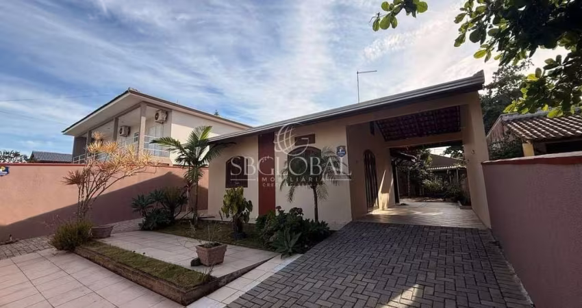 Oportunidade! Casa + Sobrado nos Fundos no Cambiju a 50m da Praia em Itapoá