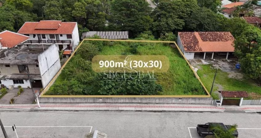 Dois terrenos juntos com 900m² em ótima localização na região central em Itapoá/SC!