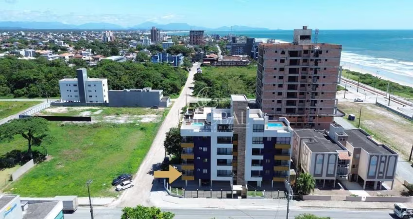Apartamento mobiliado á 100 metros da praia no Residencial Porto Calle em Itapoá-SC