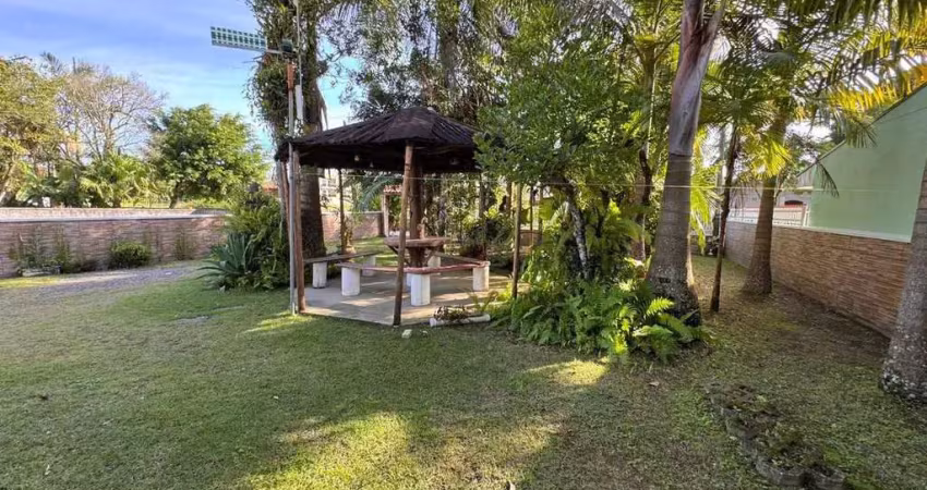 Ótima casa no balneário jd. pérola do atlântico a 360 metros da praia em itapoá/sc!