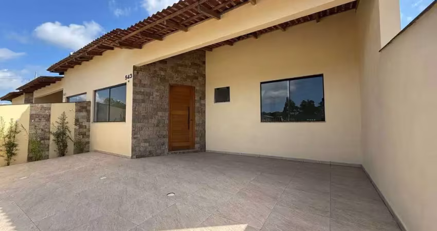 Casa nova com excelente acabamento no balneário jardim pérola do atlantico em itapoá-sc
