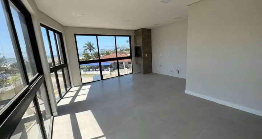 Apartamento á 50 metros da praia com vista para o mar em itapoá-sc