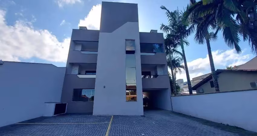 Apartamento térreo com 126,75m² de areá privativa no balneário cambijú em itapoá/sc