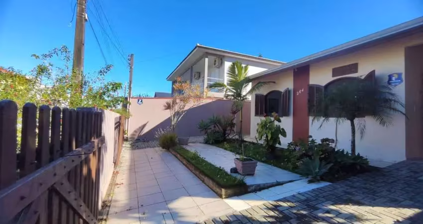 Oportunidade! casa + sobrado nos fundos no cambiju a 50m da praia em itapoá