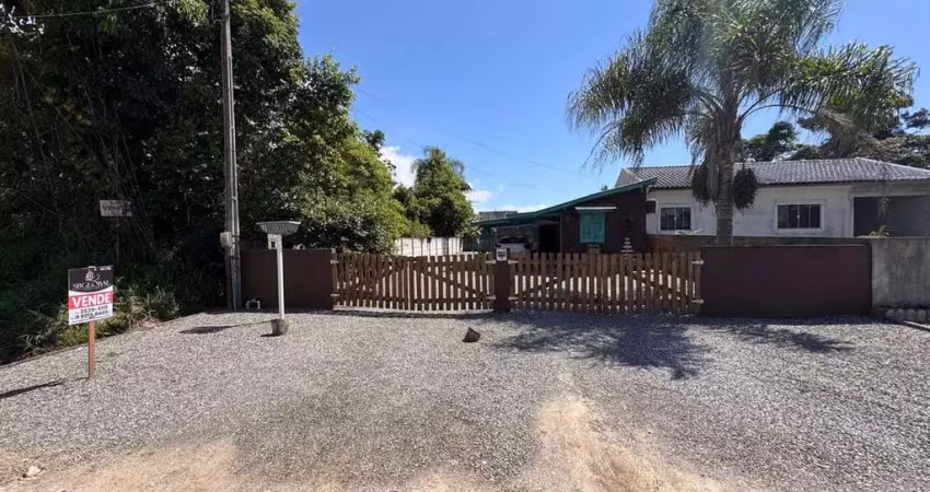 Casa por apenas r$265.000,00 na barra do saí em itapoá sc