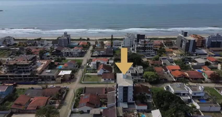 Apartamento com 03 dormitórios (01 suíte) no centro comercial a 200 metros da praia