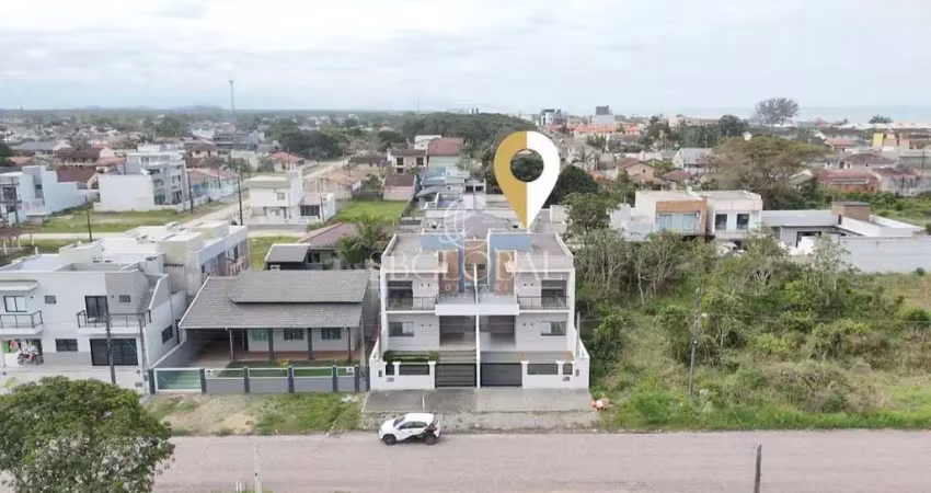 Sobrado com ótimo acabamento na barra do sai á 290 metros da praia em itapoá/sc