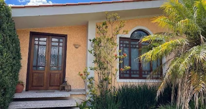 Casa com 2 dormitórios à venda, 230 m² por R$ 1.400.000,00 - Jardim Maristela - Atibaia/SP