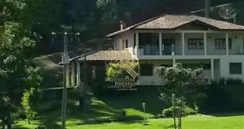 Sítio com 2 dormitórios à venda, 500 m² por r$ 2.650.000,00 - estância santa maria do portão - atibaia/sp
