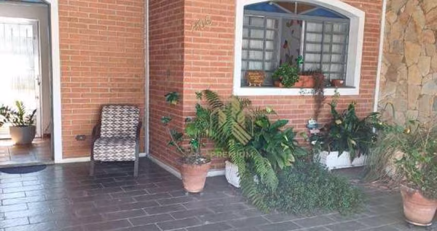 Casa com 4 dormitórios à venda, 120 m² por R$ 552.000,00 - Parque dos Coqueiros - Atibaia/SP