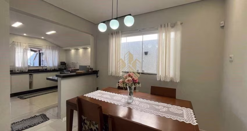 Casa com 3 dormitórios à venda, 150 m² por R$ 980.000,00 - Atibaia Jardim - Atibaia/SP