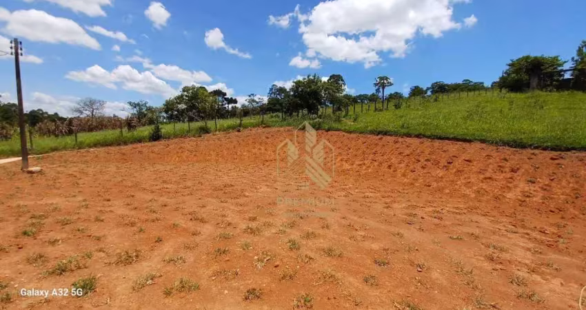 Chácara com 3 dormitórios à venda, 19000 m² por r$ 750.000,00 - cachoeira - atibaia/sp