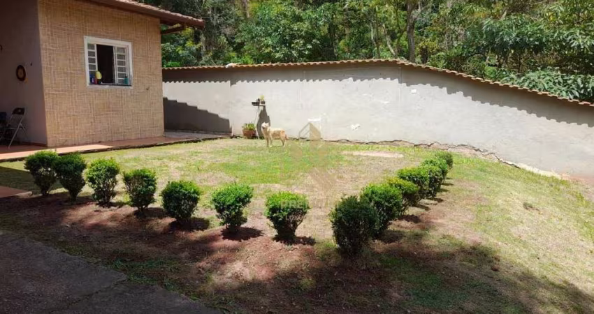 Casa térrea ao lado da Al Lucas Nogueira Garcez