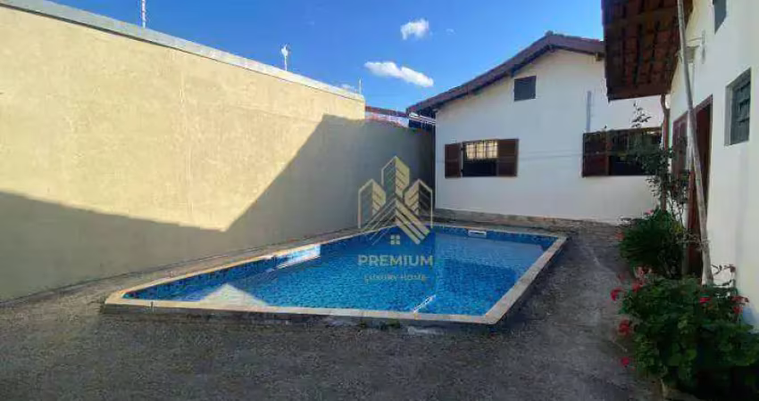 Casa com 3 dormitórios à venda, 161 m² por R$ 1.100.000,00 - Vila Helena - Atibaia/SP