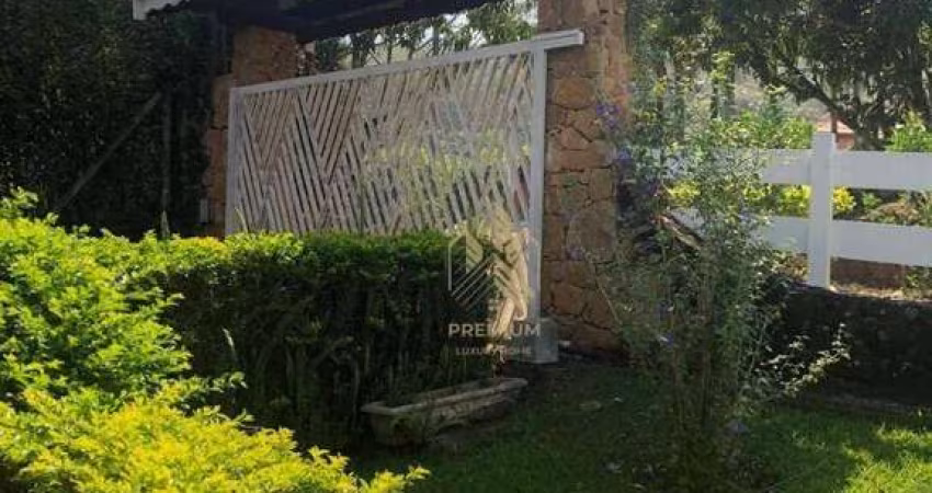 Casa com 3 dormitórios à venda, 454 m² por R$ 1.600.000,00 - Retiro Recanto Tranquilo - Atibaia/SP