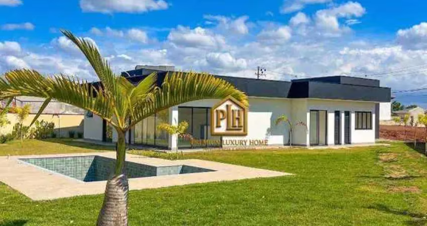 CASA TÉRREA COM 4 SUITES À VENDA NO CONDOMÍNIO SHAMBALA III EM ATIBAIA