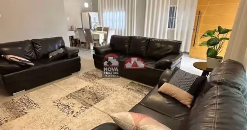 Casa para Venda em Caraguatatuba, Praia das Palmeiras, 3 dormitórios, 1 suíte, 3 banheiros, 5 vagas