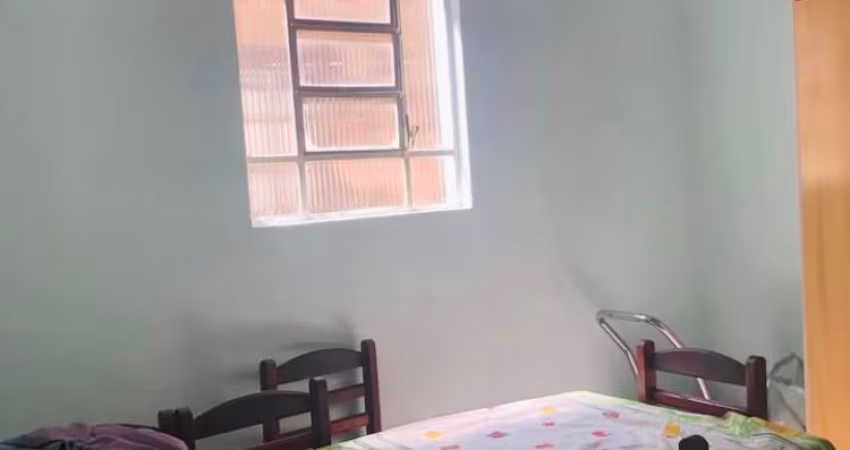 VENDO CASA ANTIGA P/REFORMA QUINTAL ENORME!!