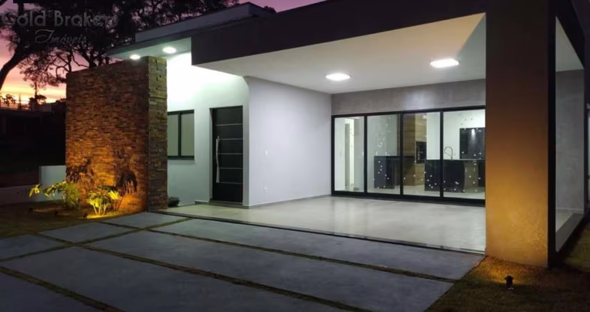 CASA DE 176M² RECEM CONSTRUIDA  COM 3 DORMITÓRIOS, SENDO 1 SUÍTE COM CLOSET NO CONDOMÍNIO RIVIERA DE SANTA CRISTINA III EM ITAÍ - SP
