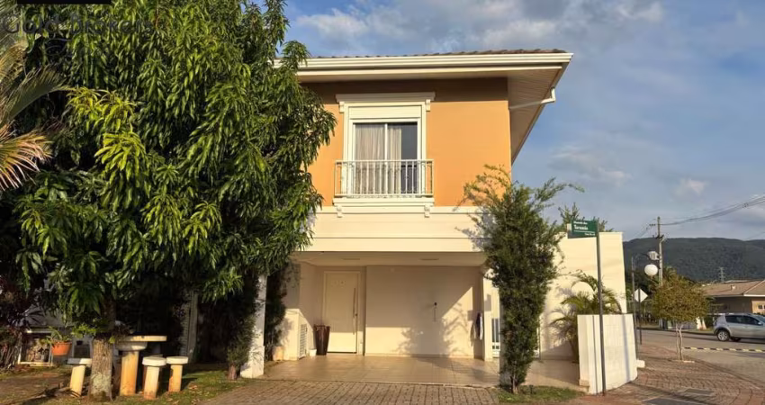 CASA DE 213 M² COM 3 SUÍTES NO CONDOMÍNIO NATURE VILLAGE II EM JUNDIAÍ-SP
