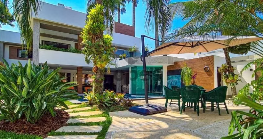 Casa com  6 quartos no Condomínio Jardim Marapendi