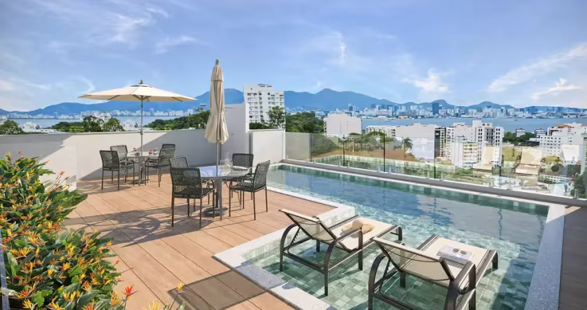 studio com rooftop e vista para a Baía de Guanabara