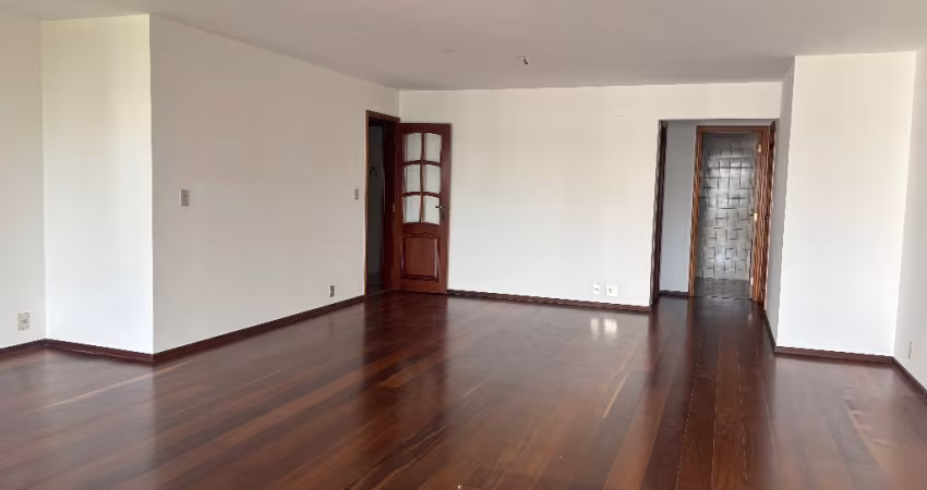 Apartamento Barra Deck 3 quartos 3 vagas