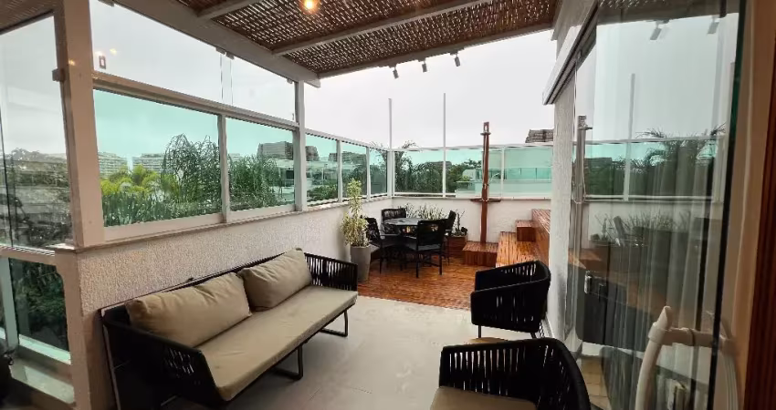 Cobertura de luxo alto padrão no recreio dos bandeirantes, mobiliada.