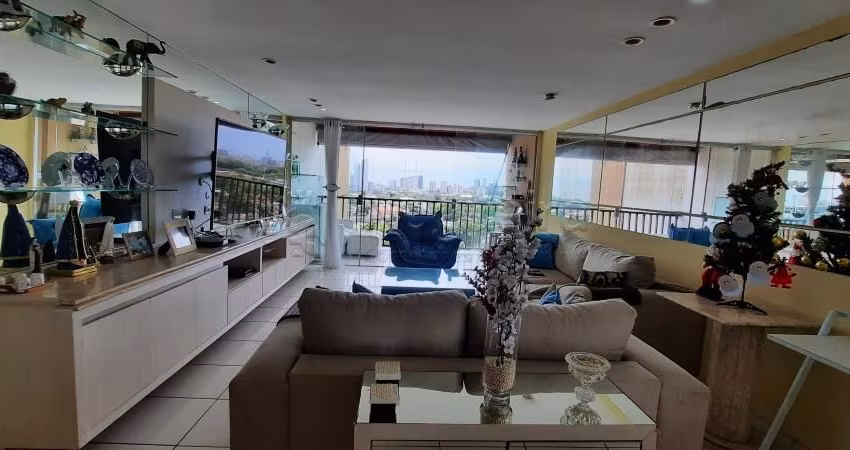 Qualidade de Vida e Comodidade! Apartamento Amplo e Bem Localizado