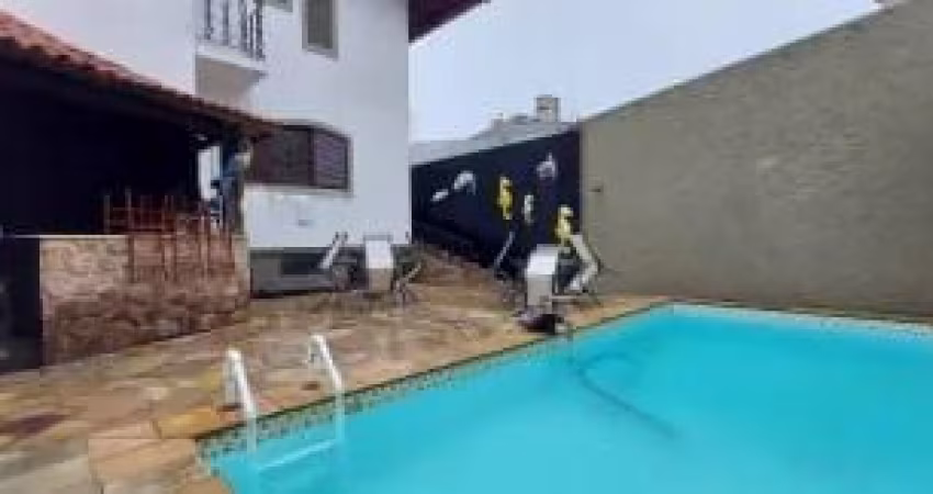 Casa/Padrão - Residencial - No bairro Prado