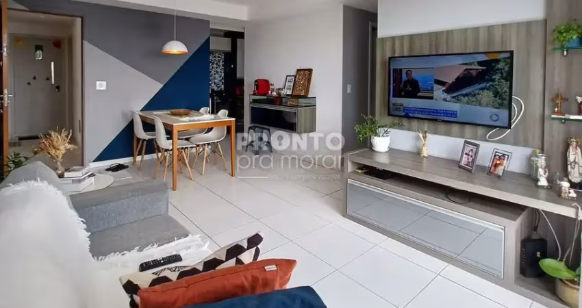 Sobrado joaquim cardozo - 2 quartos - 1 suíte - com closet- varanda - vaga coberta