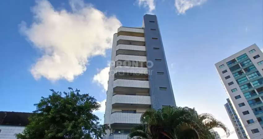 Excelente apartamento localizado em casa forte com 120m².