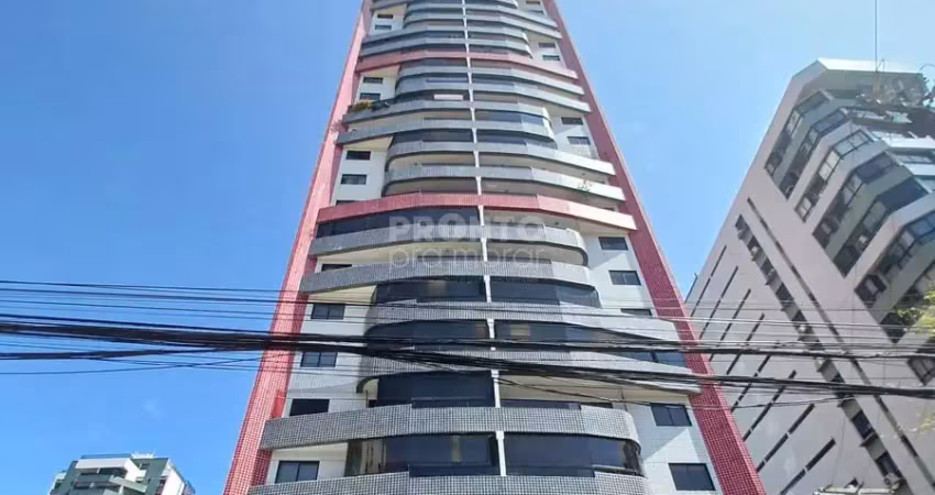 Excelente apartamento vista mar localizado no bairro de piedade, com 147,39m² de área útil.