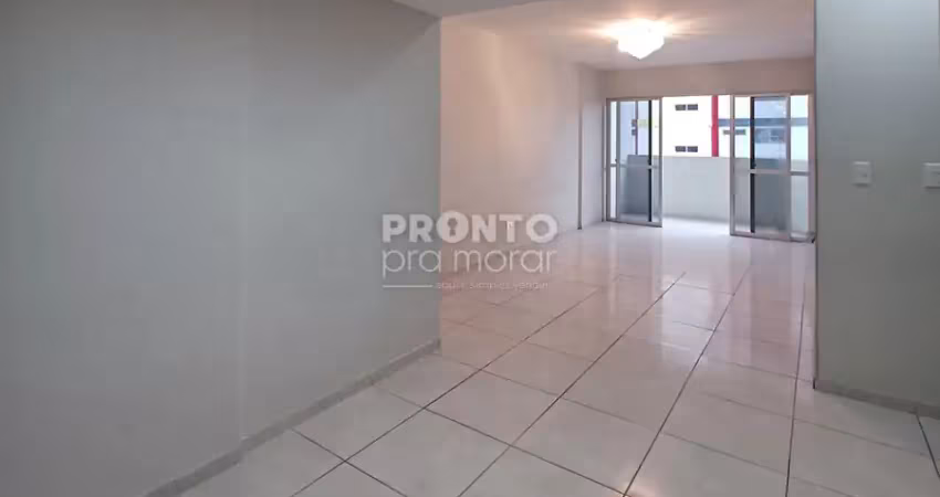 Apartamento com 04 quartos no bairro de boa viagem-recife/pe
