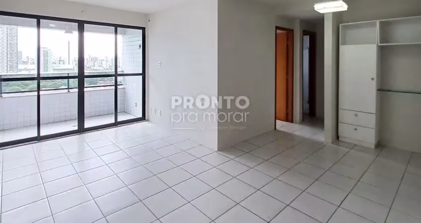 Apartamento com excelente localização,  próximo a igreja da torre!