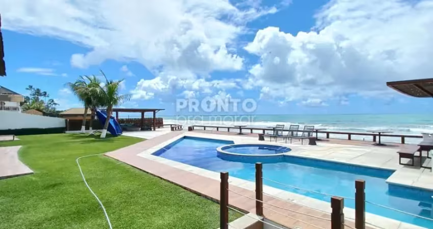 Excelente casa mobiliada em condomínio beira mar localizada em porto de galinhas, com 112,50m² de área útil.